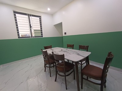 Nhà mặt tiền nguyễn chí thanh đường 10.5m ,5 tầng xịn sò, kd đẳng cấp 2