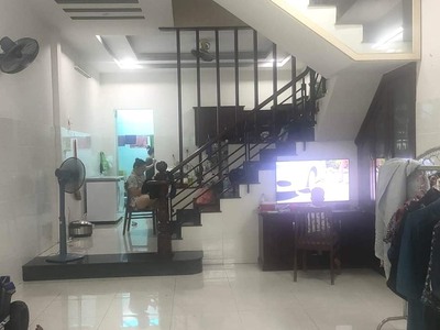 Cực sốc   cần bán gấp, hxh, ngang khủng 10m2, q2, dt 135m2, chỉ 8.59ty 0