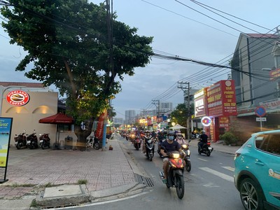 Bán đất hẻm ô tô 175  nguyễn văn tăng  q 9. 1