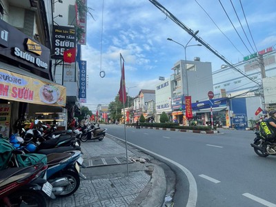 Bán gấp nhà mặt tiền đường kdbb góc nguyễn an ninh, dĩ an, bình dương 2