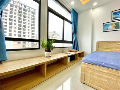 Cho thuê căn hộ có gác full nội thất, có cửa sổ lớn tại Nguyễn Thiện Thuật Bình Thạnh 4