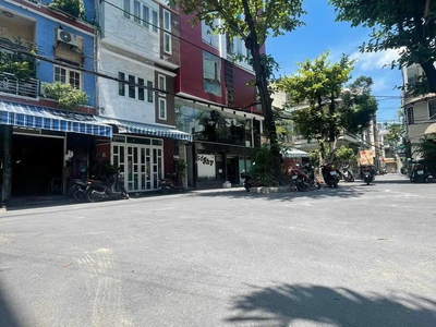 Bán tòa căn hộ 7 tầng18 phòng kiệt ô tô Ông Ích Khiêm. Đà Nẵng. Doanh thu 60tr/th 2