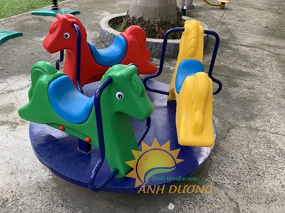 Đu quay trẻ em mâm xoay trẻ em 4 chỗ ngồi, 6 chỗ ngồi giá rẻ 0