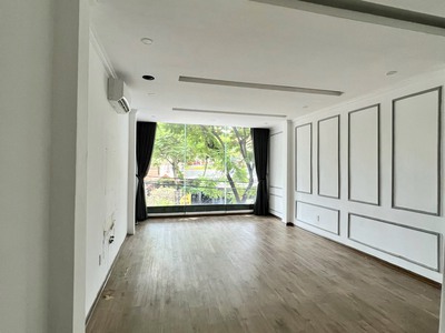 Trực tiếp chính chủ 3 tầng mặt tiền 10m5 đường phan châu trinh giá rẻ 0