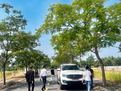 Bán gấp 2 nền liền kề sổ sẵn khu A KDC Lago Centro cạnh Trung Tâm Thương Mại Seamall 4