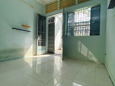 Cho thuê 1 phòng trong nhà nguyên căn đường Phan Đình Phùng, Phường 17,quận Phú Nhuận, TP HCM 2