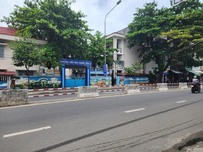 Bán Nhà 2 Mặt Tiền Hẻm Đường Lê Hồng Phong Kế bên trường Nguyễn Hiền Nha Trang 3