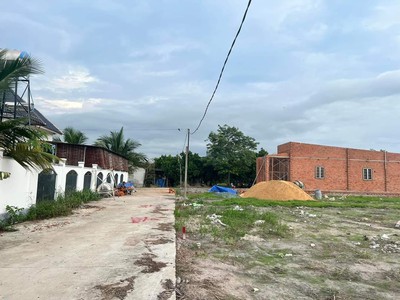 Ket tiền bán lại lô đất 520M2 ngay TT thị xã đông dân cư KCN đông công nhân 680TR 1