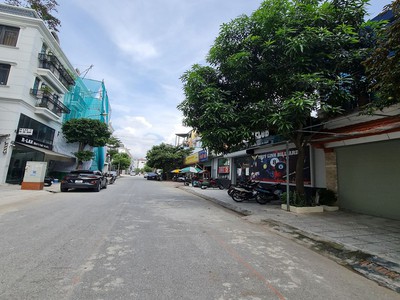 Đất khu phố trâu quỳ, gia lâm. diện tích 64m2. 5,x tỷ. đường ô tô. lh 0989894845 2