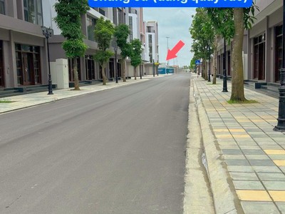 Cực hiếm căn phố biển 16 biệt thự liền kề nằm trên trục đường thông ra cụm 50 tòa chung cư 4