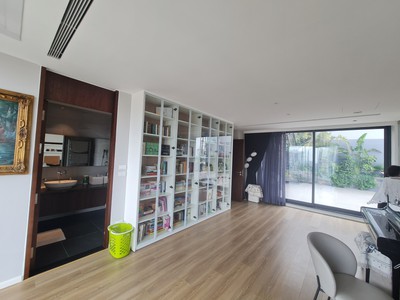 Bán căn Penhouse tại Lạc Trung, 300m2, tổng 4 ngủ 4WC, hệ thống nội thất cao cấp, giá hợp lý. 6