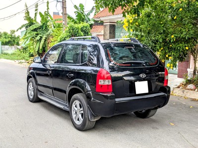 Hyundai Tucson 2010 số tự động màu đen 2