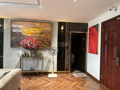 Chính chủ bán căn chung cư 3PN gần 136m2 Central Field 219 Trung Kính 1