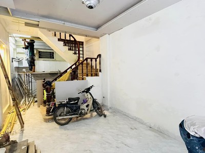 Nhà đẹp đường cầu giấy  7.2 tỷ  - 30 m ra phố - 2 thoáng - 38 m2 x 5 tầng, mặt tiền 3.8m 0