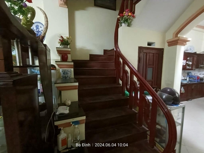 Ngọc khánh  11.5 tỷ  - nhà đẹp 2 thoáng- phân lô dân trí cao - 30m ra ô tô - trung tâm ba đình 2
