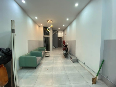 Nguyễn chí thanh  - tòa nhà văn phòng - khách sạn - ccmn đều đẹp - 72m - 10m ra ô tô tránh - bãi xe 3