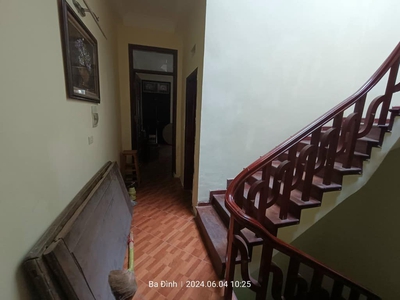 Ngọc khánh  11.5 tỷ  - nhà đẹp 2 thoáng- phân lô dân trí cao - 30m ra ô tô - trung tâm ba đình 3