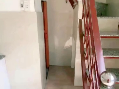 Căn bán nhà ngay tttp có thể kinh doanh gần bờ kè vạn thắng 2