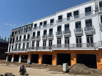 Tìm đâu ra nhà ngay trung tâm sapa với giá chỉ khoảng 60tr/m2 - chỉ 1 phút là ra hồ sapa 0