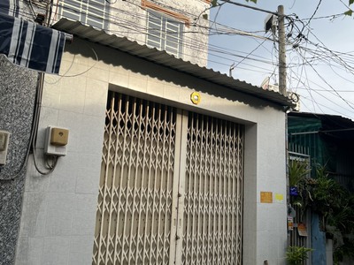 Bán nhà 1 lầu hẻm C13 cách mặt tiền Nguyễn Văn Linh tầm 600m 0