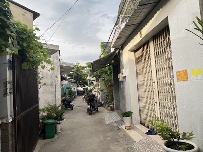Bán nhà 1 lầu hẻm C13 cách mặt tiền Nguyễn Văn Linh tầm 600m 2