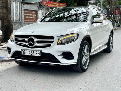 Cần ra nhanh xe GLC300-4matic sx 2016 0