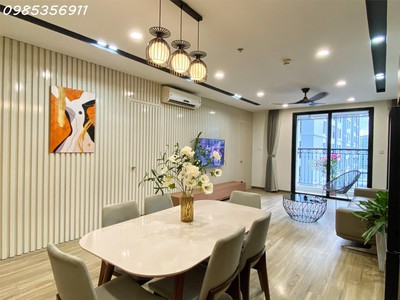 Cần bán căn hộ 2pn, diện tích 90m, nhà rộng rãi 1