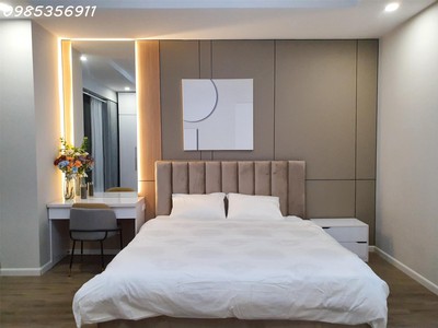 Cần bán căn hộ 3 phòng ngủ, diện tích 95m 3