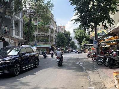 Nhỉnh 15 tỷ -mặt tiền đào tấn q5 4.2x20.5 3tầng-3pn ôtô nằm nhàttnt 25tr/th 1