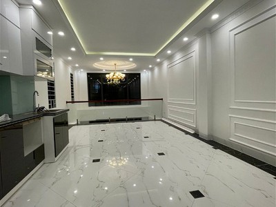 Xuân đỉnh  thang máy - otô tránh   kinh doanh văn phòng 88 m 13.9 tỷ 0