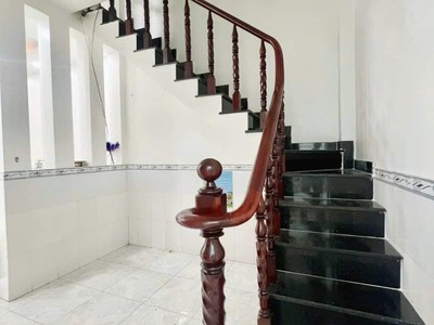 Chính chủ bán gấp nhà công năng chdv , trung tâm quận7  đường số tân quy, vi trí đắc địa , giá chỉ 3