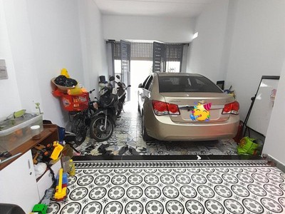 Gấp lắm rôi - hẻm xe hơi - lã xuân oi - 3 tầng chỉ 5 tỷ tlcc 0