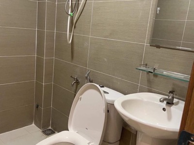 Chính chủ bán gấp nhà công năng chdv , trung tâm quận7  đường số tân quy, vi trí đắc địa , giá chỉ 4