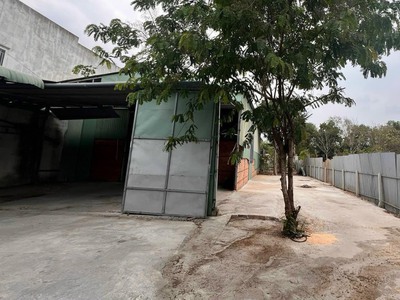 Cho thuê kho xưởng bỉnh dương giá rẻ.tổng diện tích: 1100m2 diện tích kho: 500m2.chỉ 3