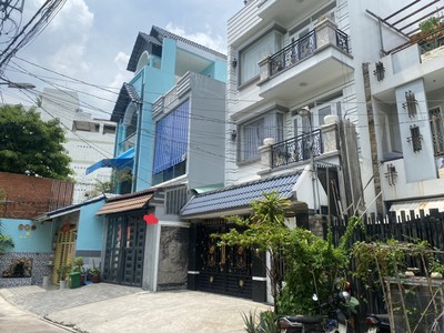 Hẻm 12m tỉnh lộ 10 79m2 ngang 4,5m 3 tầng chỉ 5 tỷ 2. 0