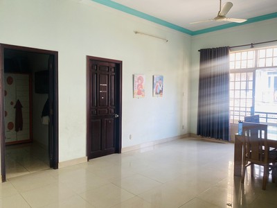 Hẻm 12m tỉnh lộ 10 79m2 ngang 4,5m 3 tầng chỉ 5 tỷ 2. 2
