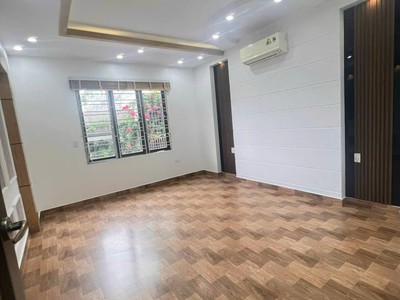 Nhà độc lập Dân lập - lê chân - đông tứ trạch   5,3 tỷ 4