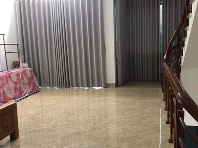 Cho thuê nhà riêng tại Khai Quang, Vĩnh Phúc. 3 tầng 3 phòng ngủ giá chỉ 8 triệu 3