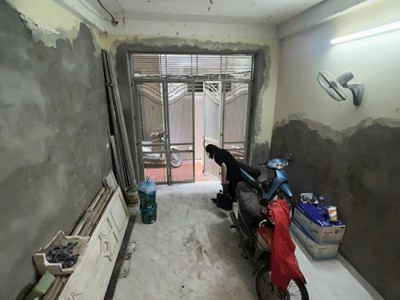 Bán nhà ngõ 79 cầu giấy-38m2x 5 tầng - mt 3,8m- gần ô tô -6pn- hơn 7 tỷ 2