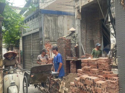 Bán nhà xây mới mặt ngõ miếu hai xã, diện tích 59m 4 tầng giá 3.95 tỉ độc lập, sân cổng 1