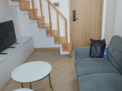 Chính chủ cần cho thuê căn hộ lầu 5 full nội thất tại 530a xvnt, p.25 1