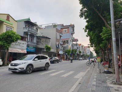 Bán nhà c4 khu đấu giá hà phong, đông anh 145m x 11m, vỉa hè, 2 mặt ngõ giá 4,x tỷ tl. lh: 4