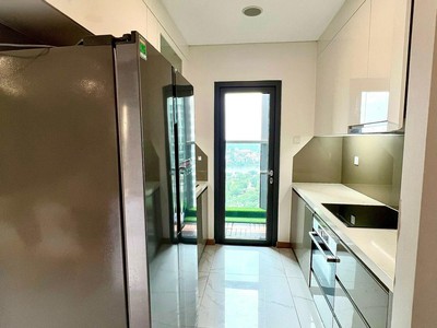 Chính chủ bán 3pn landmark 81 full nội thất đã có sổ 3
