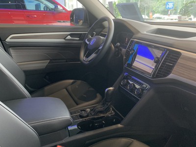 Volkswagen Teramon siêu Hot, giá tốt, đủ màu, giao xe ngay. 1