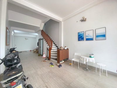Bán nhà phân lô ngụy như kom tum 49m, nhỉnh 12 tỷ 0