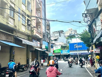 Chính chủ cho thuê nhà mặt tiền trung tâm Q10 1
