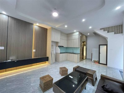 Chỉ hơn 8 tỷ có ngay nhà 6 tầng phố lê trọng tấn   thang máy   lô góc   nở hậu   ngõ thông   cách 0