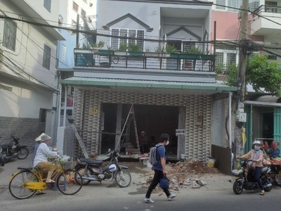 Chính chủ cần cho thuê nhà kinh doanh  lầu 1 mặt tiền trước nhà    - hoặc  nhà ở 1