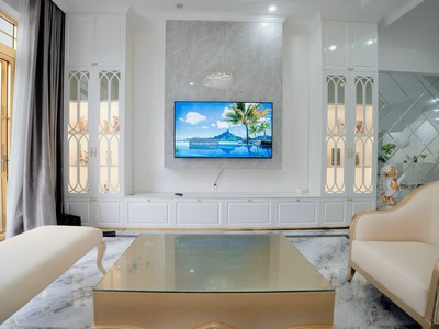 Cần bán căn villas tâm huyết có bể bơi mặt tiền xóm 5 lại thếtp huế giá bán chỉ 5.3x tỷ 1