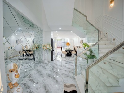 Cần bán căn villas tâm huyết có bể bơi mặt tiền xóm 5 lại thếtp huế giá bán chỉ 5.3x tỷ 3